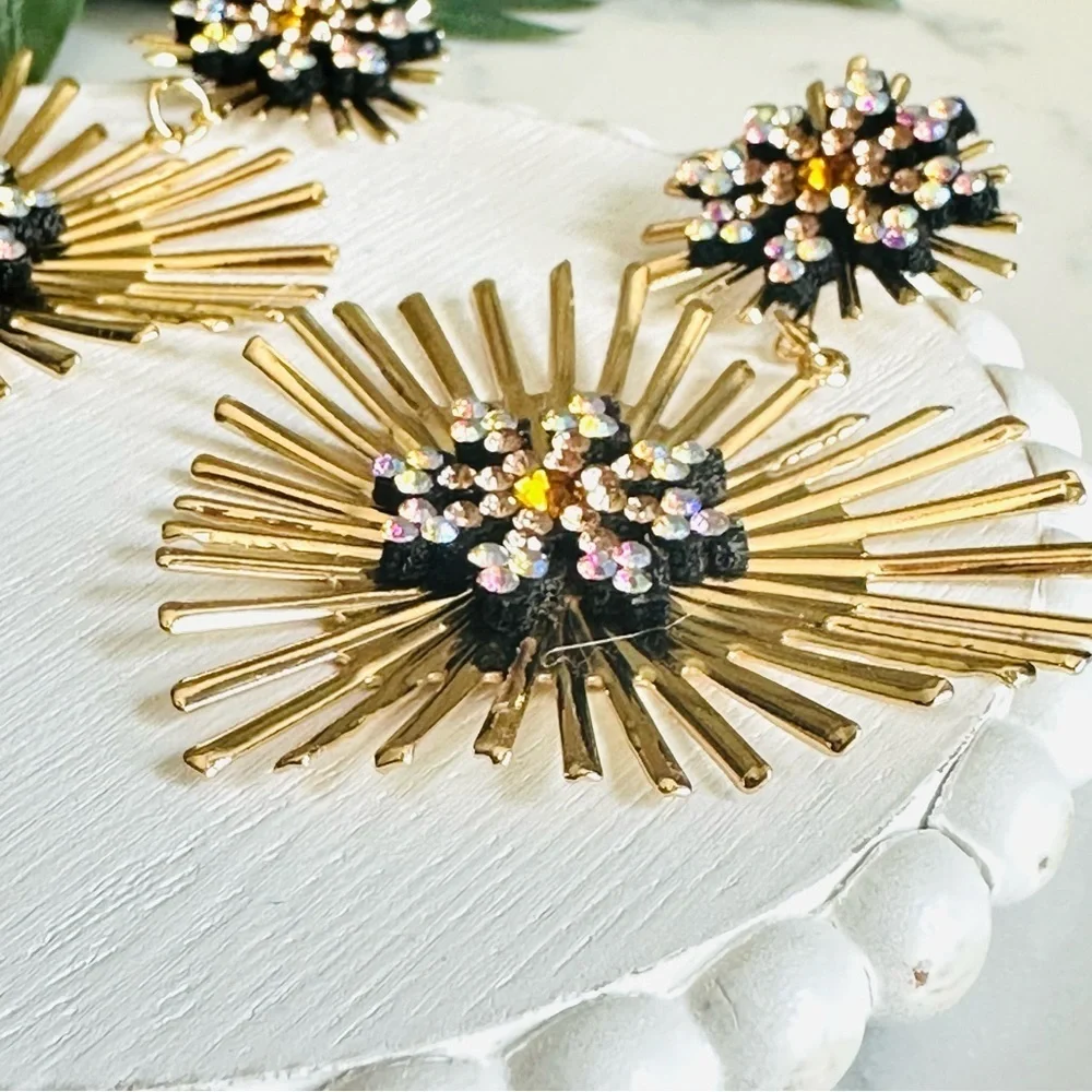 2/$30🌵 Gold Heart Earrings Firework Rhinestone Sunburst Sparkle Statement NEW